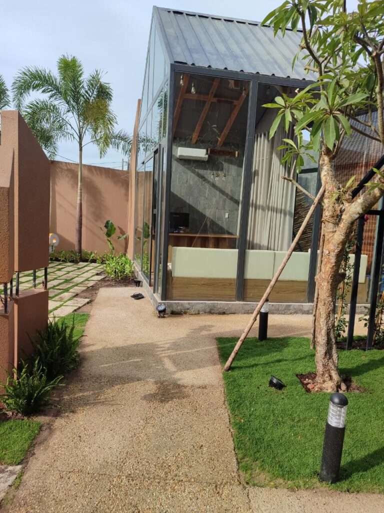 đi hồ tràm nên ở resort nào