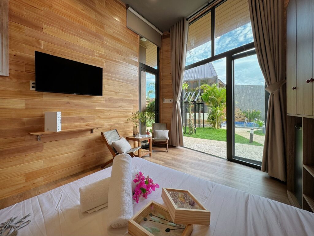 đi hồ tràm nên ở khách sạn nào