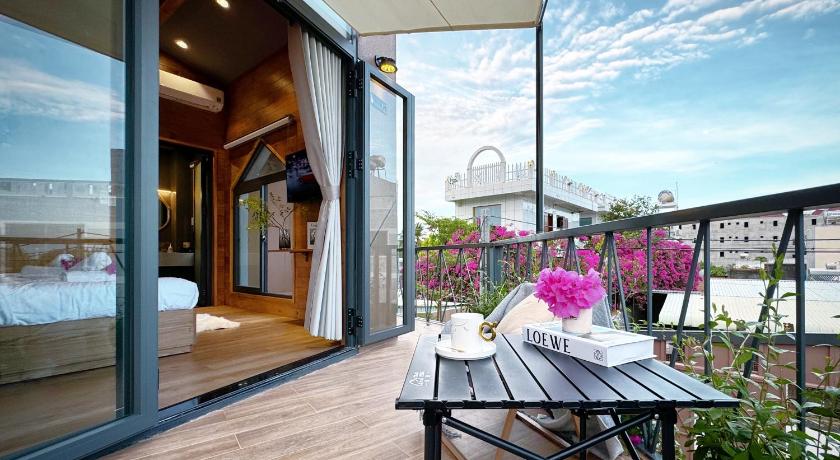 nên ở khách sạn hay homestay Hồ Tràm